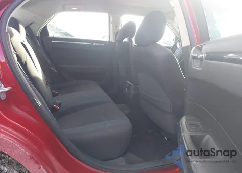 2010 Chrysler 300 Touring from USA, damaged, VIN 2C3CA4CDXAH216441